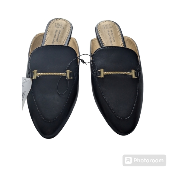 Time and Tru Slip On Shoes. Memory Foam. Size 7. Black. NWT - Picture 3 of 10
